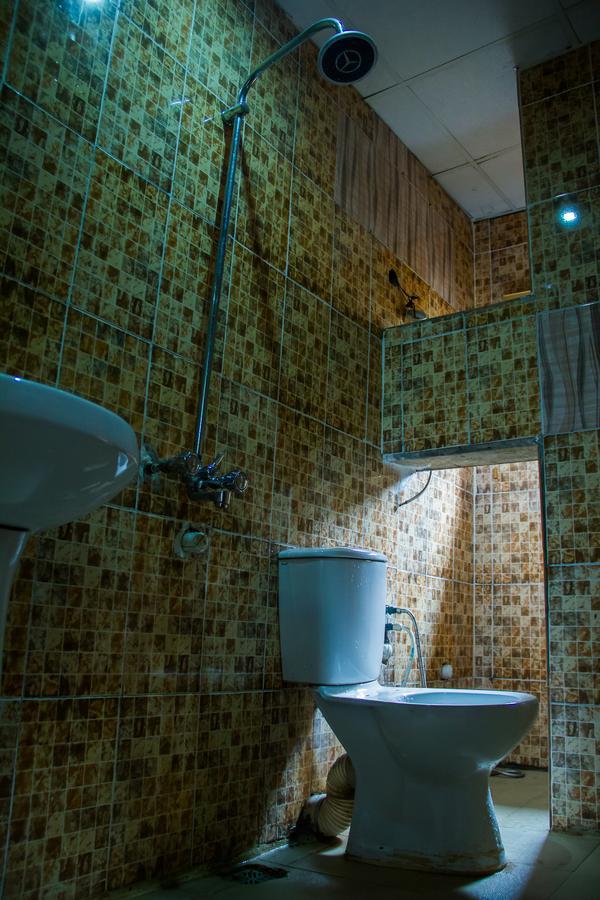 Glasshouse Hotel And Suites Egba エクステリア 写真